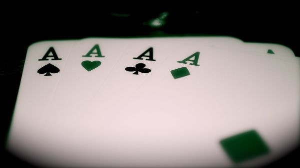 https://www.pokertube.com/article/crypto-poker-sites - 加密货币德州扑克平台解析:2026年值得关注的BTC牌室