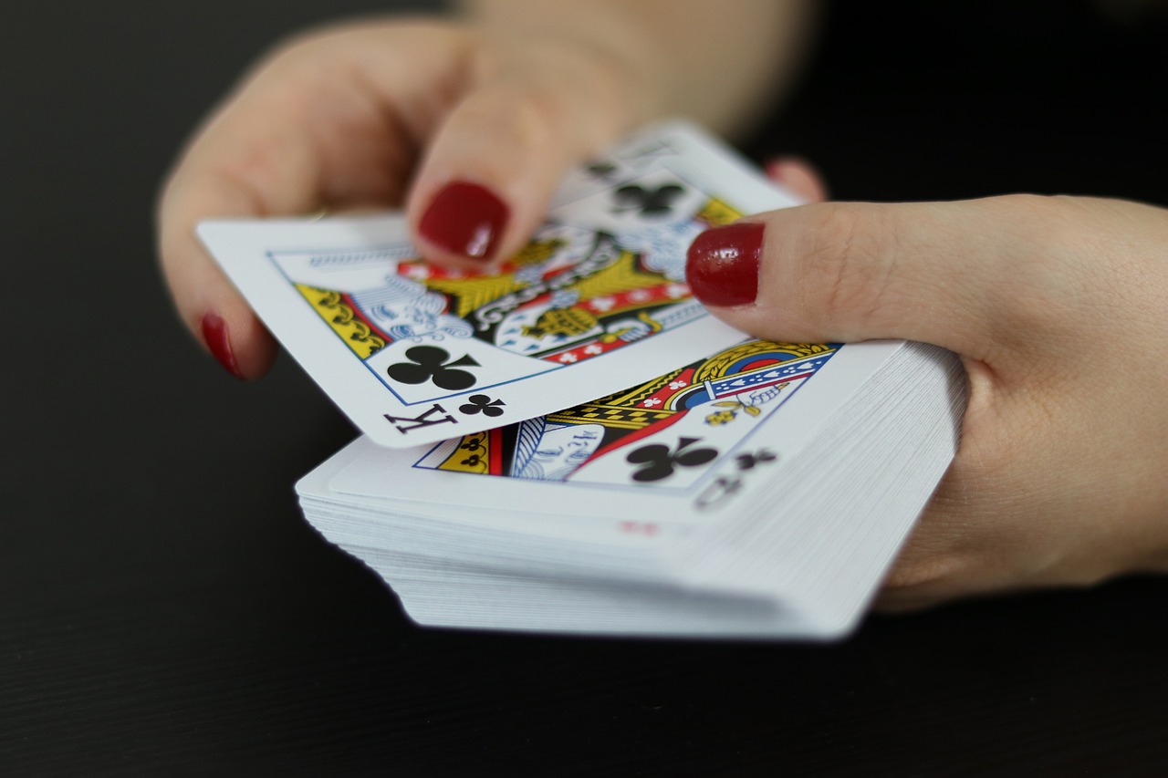 https://www.reddit.com/r/poker/comments/1u9fstm/how_should_i_have_played/ - 翻牌圈跟注还是加注?一手牌局帮你梳理决策逻辑