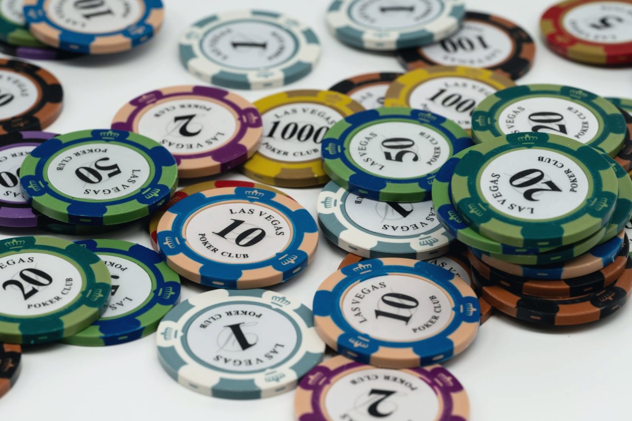 德州扑克情绪管理指南：Tilt控制的核心策略与实战应用