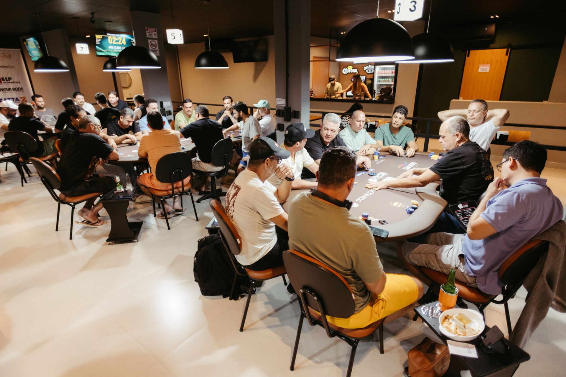 职业牌手收入来源五个渠道：从锦标赛奖金到内容输出的收入结构解析（实战示例）