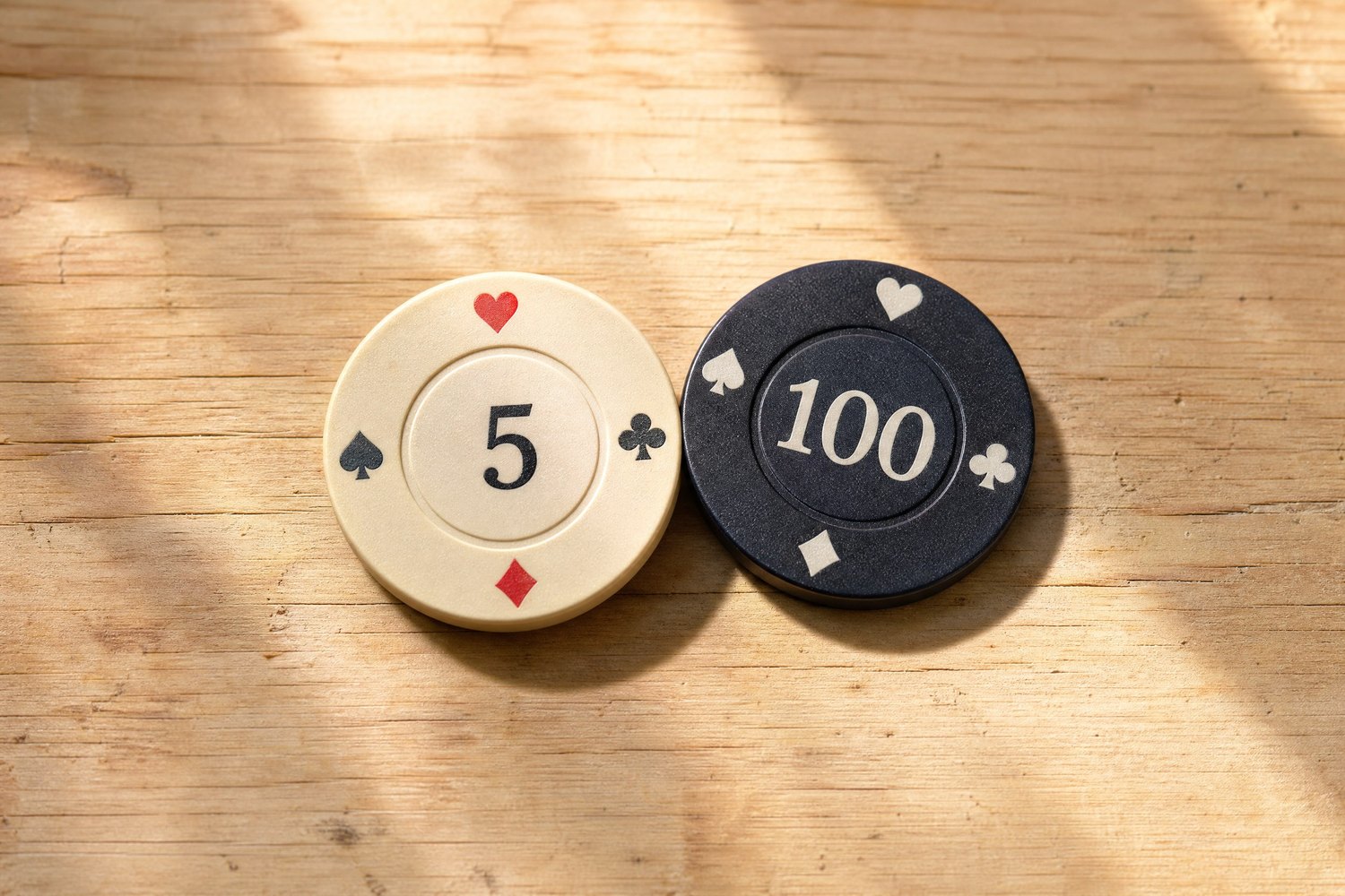 QQPOKER读牌技巧四个关键细节：从下注节奏到牌面结构（要点图解）